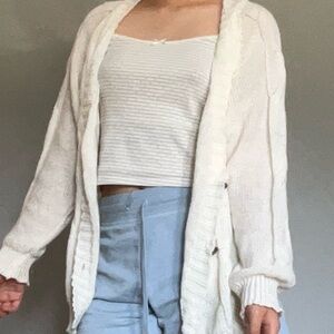 Loosely knitted cardigan